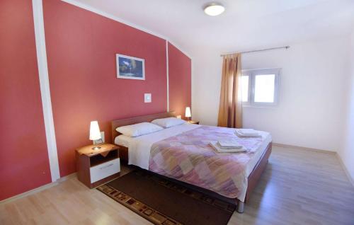 Two-Bedroom Apartment with Balcony and Sea View