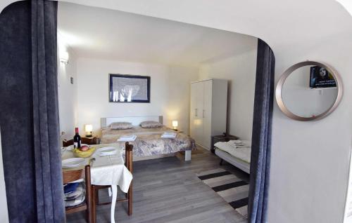 Apartments and rooms by the sea Zambratija, Umag - 22685 in Zambratija