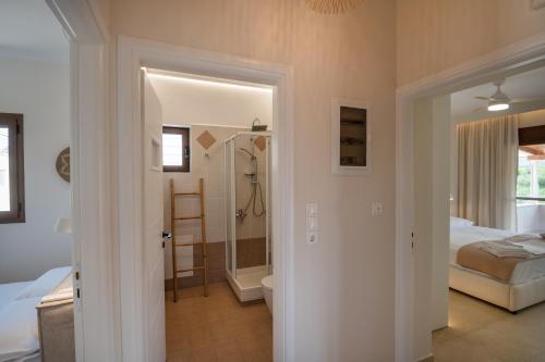 Stoupa Harmony Suites - Two Bedroom Apartment
