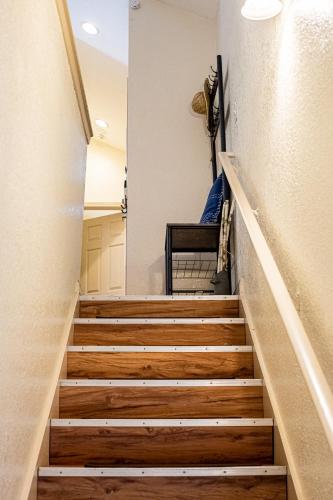 Sasquatch Lodge CDE Sleeps 35 - image 14