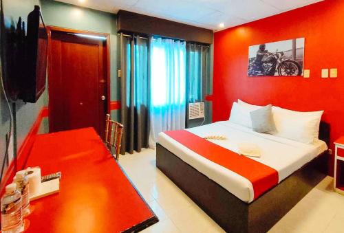 RedDoorz @ Hotel Dian Aparri Room Type - Standard Double Room