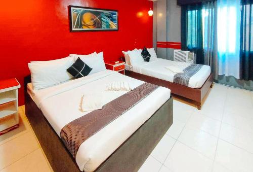 RedDoorz @ Hotel Dian Aparri Room Type - Superior Twin Room