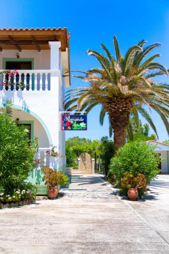 Romantic Studios, Lithakia (photo 2)