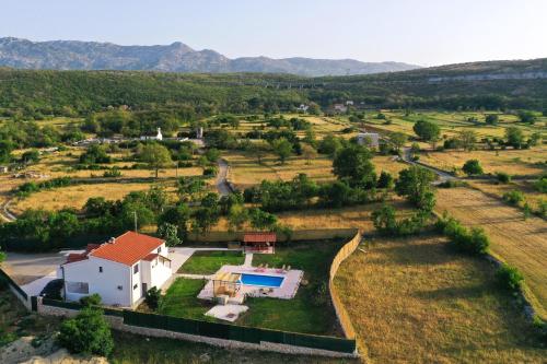 Villa Villa Solis - luxury with pool