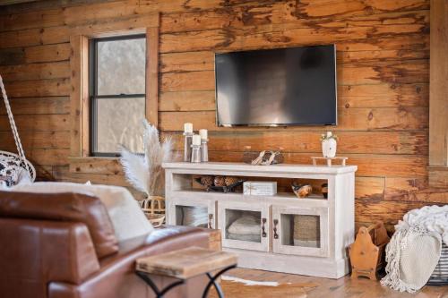 7 Acre Legacy Lodge in Nashville, USA