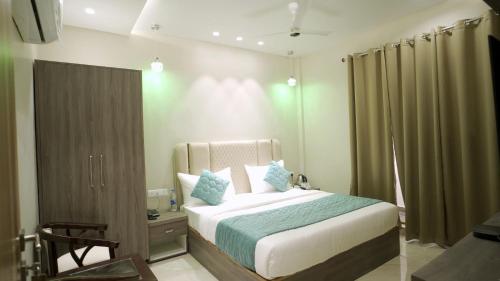 Hotel Pushpdeep Residency