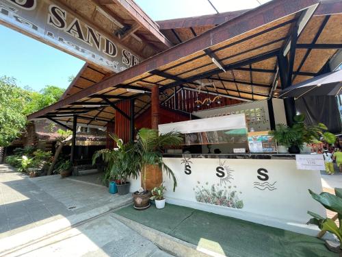 Samed sand sea resort in Sai Kaew Beach