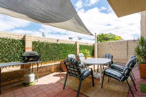 Serenity - Townhouse Close to South Fremantle