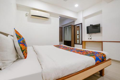 FabHotel RVG, Alkapuri Vadodara