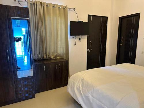 Hotel Ningbo Udaipur