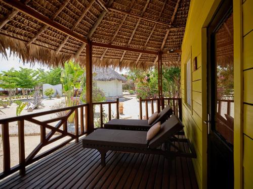 Балкон, Antsanitia resort in Majunga