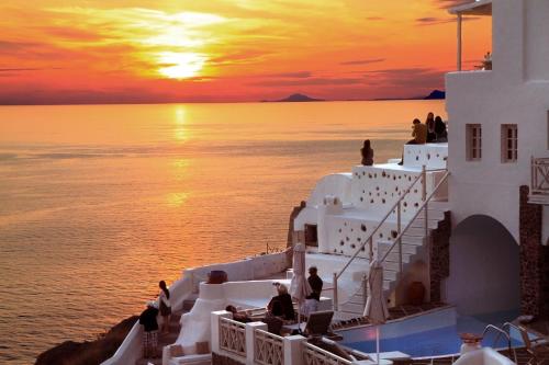 

Oia Mare Villas