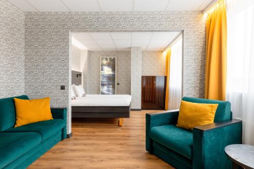 room detail thumbnail 0