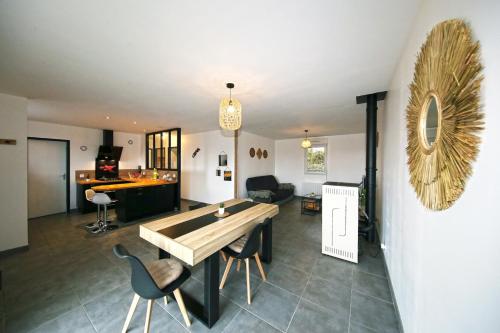 L'Océraline - Maison avec jardin et wifi gîte à louer Saint-Ursin