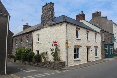 Fossil House St Davids