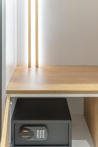 STARLA STUDIOS - image 5