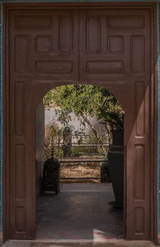 Riad Elaissi Riad Elaissi