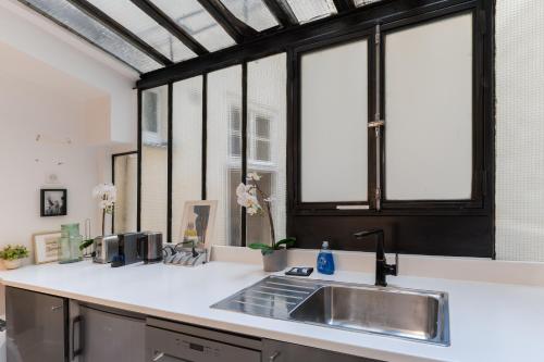 St Germain Sartre ChicSuites - image 7