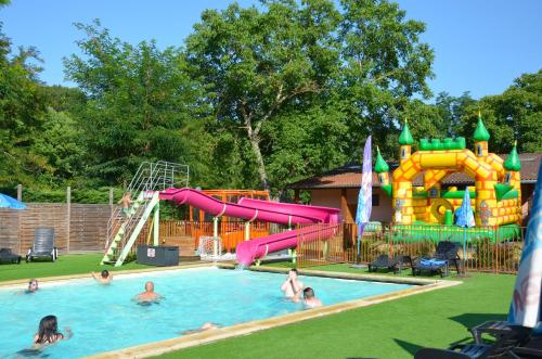 Location g�te, chambres d'hotes Flower Camping Les Mijeannes dans le d�partement Ari�ge 9
