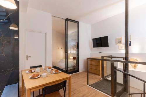 St Germain Sartre ChicSuites - image 14