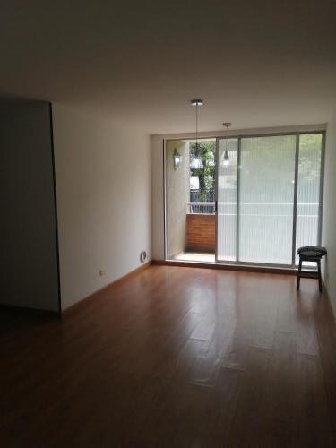 Arriendo Alquilo Apartamento Bogota cerca aeropuerto