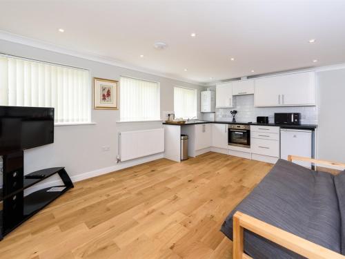 Vauxhall Apartments - image 8