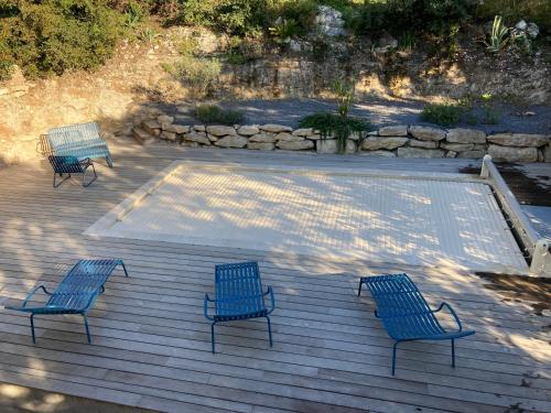 Dārzs, Villa contemporaine avec piscine in Beaulieu (Languedoc-Roussillon)