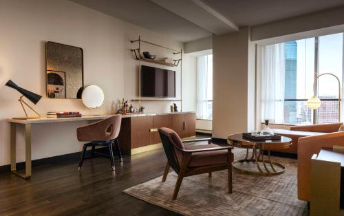 Corner Suite