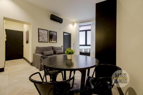Deluxe Apt en el centro de Madrid para 9pax E3 - image 4