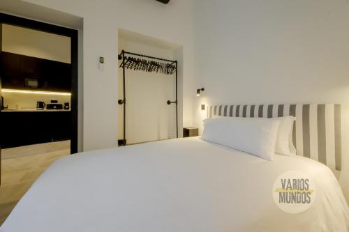 Deluxe Apt en el centro de Madrid para 9pax E3 - image 14