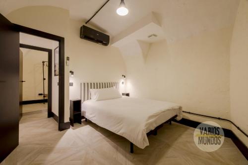 Deluxe Apt en el centro de Madrid para 9pax E3 - image 12