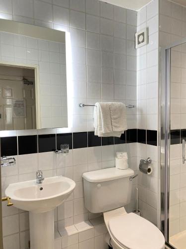 Standard Single Room image 7