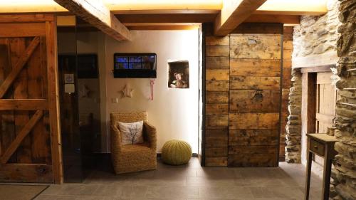 Predvorje, Cal Batlle Casa Rural in La Cortinada