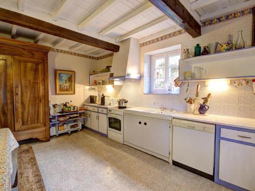 Gîte spacieux et confortable avec jardin, cheminée et Wifi - FR-1-496-95 (Gite spacieux et confortable avec jardin, cheminee et Wifi - FR-1-496-95) in ชอบงนิเญ เลส แบงส์