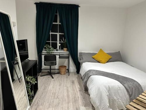 Entire One Bedroom Rental Unit in Kent