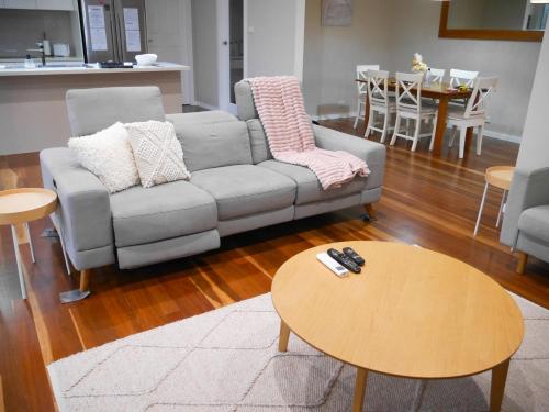 Luxury Home in Yowie Bay