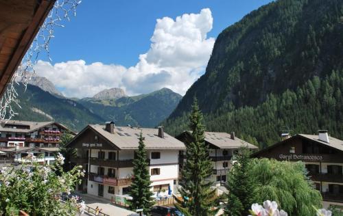 Hotel Rododendro Val di Fassa