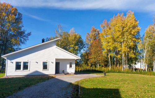 Lovely Home In Kumla With Kitchen - Kumla