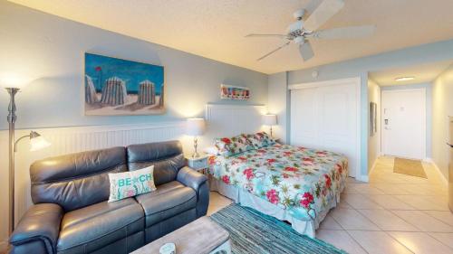 256 Surf Song Resort - image 3
