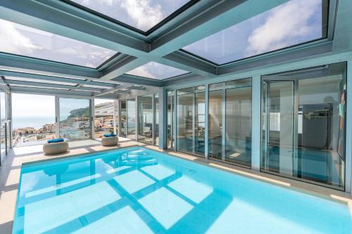 Penthouse Boa Vista - Private Pool & Sea Views