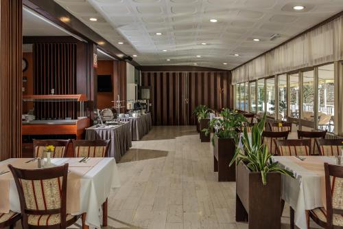 餐廳, Boarding House Lucija in 高斯特尼拉