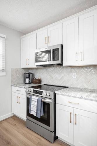Konyha, Newly Renovated Retreat 30mins to Downtown Indy in Brownsburg (Indiana)