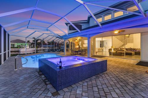 Villa Whispering Palms - Cape Coral - Roelens Vacations thumb 4