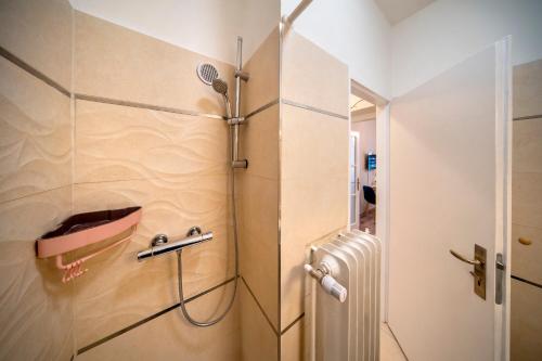 Lesser Town - Studio Apartment Petrin Tower, Prag (Foto 8)
