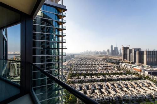 Sobha Waves 1BR with panoramic views of the city