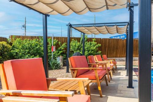 Work Remotely in Urban Dfw in Lake Highlands