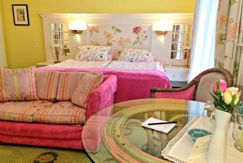 Boutique-Hotel Erbguths Villa am See - image 6