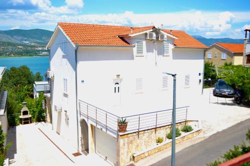 B&B Trogir - Apartments Bellevue - Bed and Breakfast Trogir