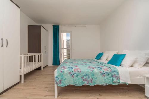 Apartments Family VillaArta - image 2