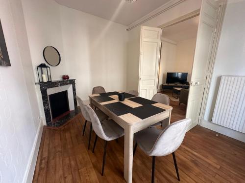 Appartement F4 centre Moulins - Location saisonnière - Moulins